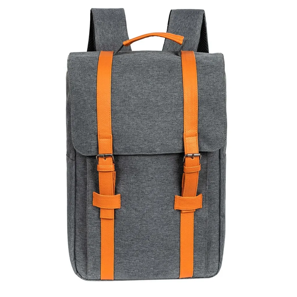 Mochila com fivela de dois tons